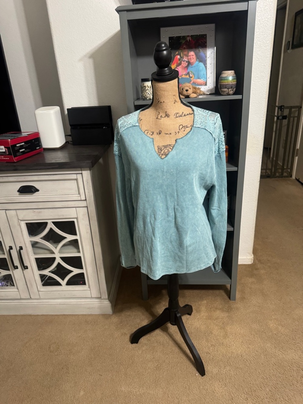 Knox Rose Light Blue Lace-Shoulder Long Sleeve Top Size M